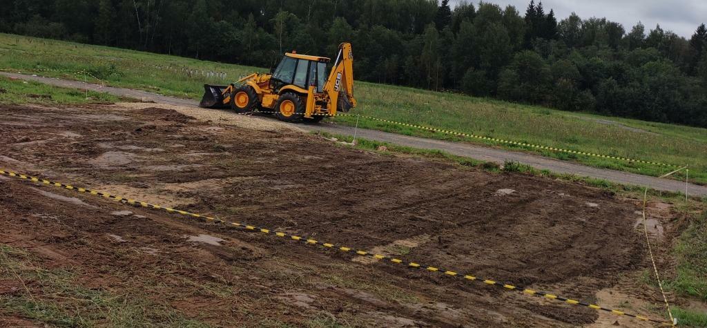 Выпавнивание участка под застройку Выравнивание участка трактором в Рузе